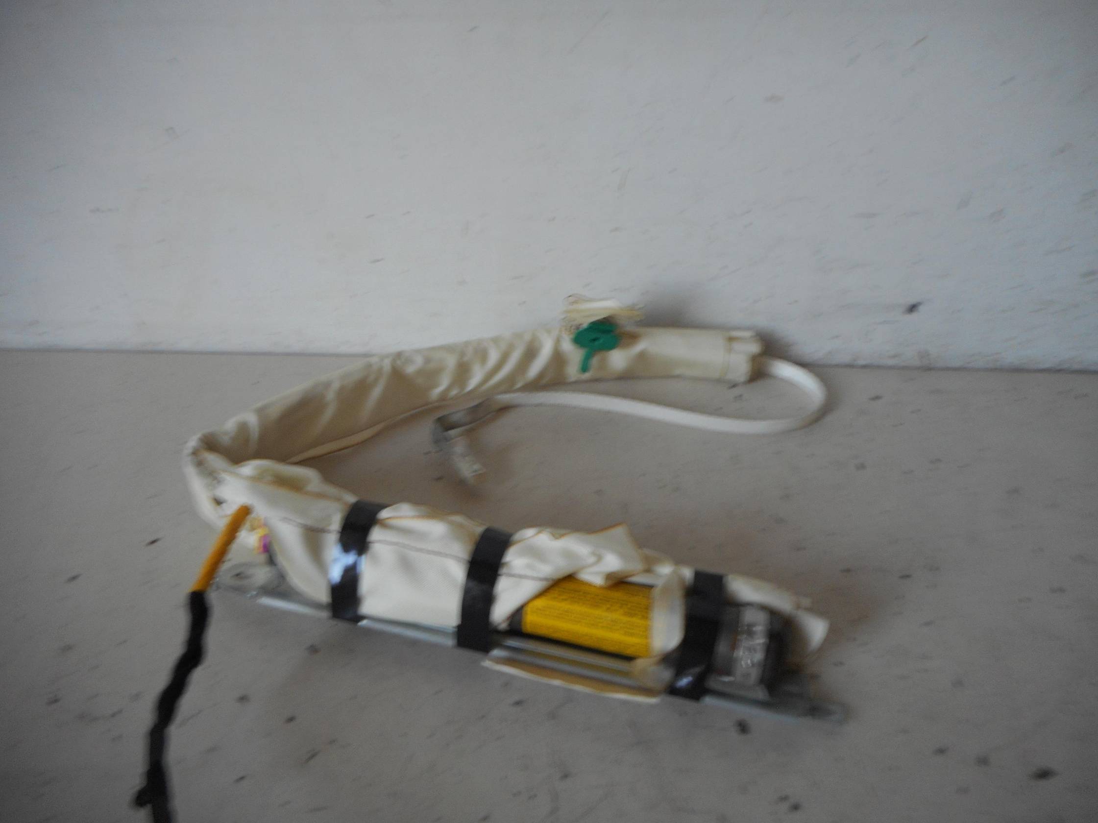 Dispositivo airbag a tendina sx.